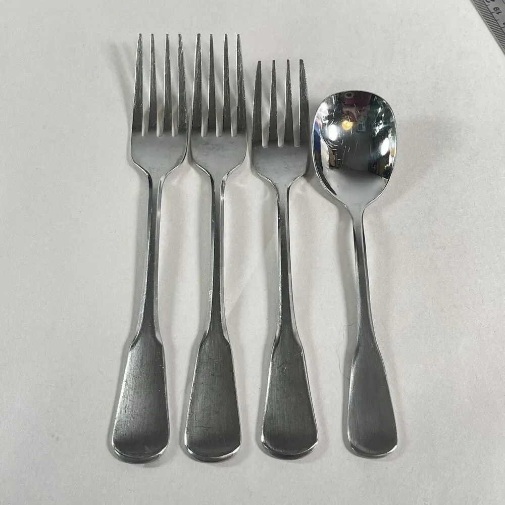 Set of 4 Oneida USA Yankee Clipper Dinner Forks Salad Fork Sugar Spoon Stainless